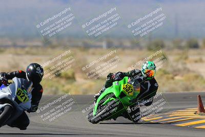 media/Oct-30-2022-CVMA (Sun) [[fb421c3cec]]/Race 11 Amateur Supersport Open/